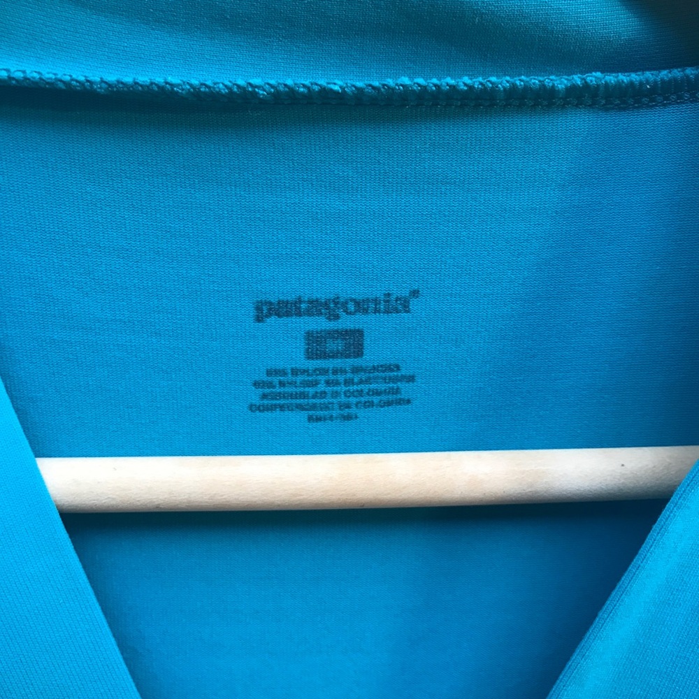 Patagonia teal women’s shirt medium - Picture 3 of 4